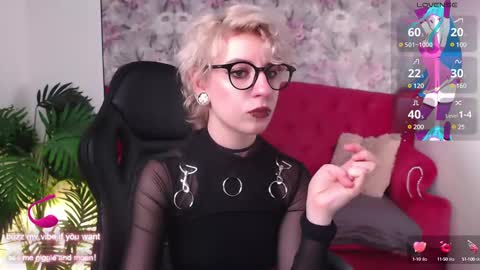 Moonlight online show from March 3, 1:04 pm