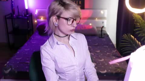 Moonlight online show from April 24, 9:01 am