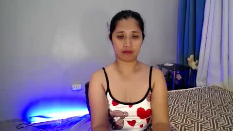 obsidian_r0se19 online show from November 5, 10:15 pm