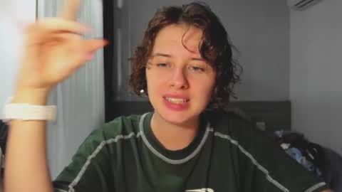 Evie online show from February 23, 1:34 pm