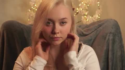 Alice online show from November 6, 9:21 pm