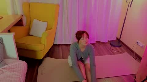 Mona online show from March 4, 6:14 pm