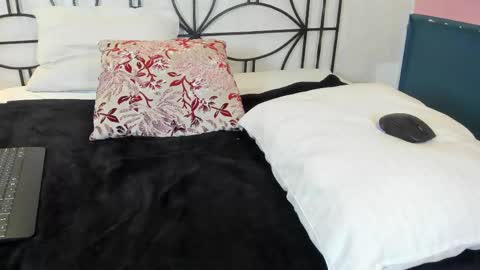 Ana  online show from March 6, 11:16 am