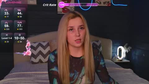 oh_my_julia online show from November 3, 6:56 pm