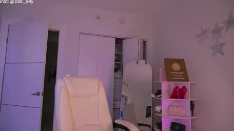 Kelly online show from April 23, 2:52 am