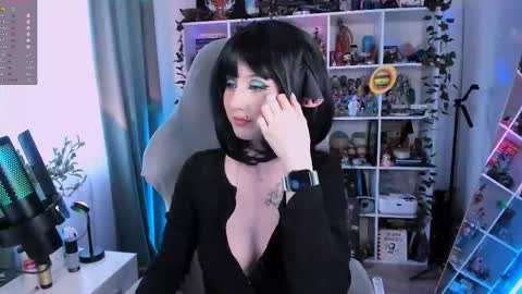 Clementine  Clem  online show from December 2, 10:39 am