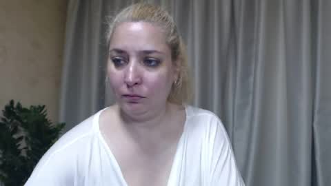 Iren online show from June 12, 7:49 am