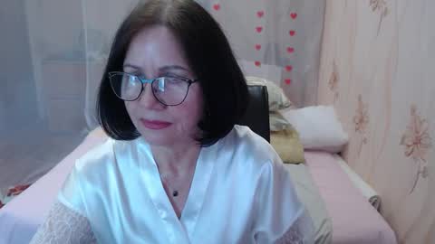 Snapshot of olgahottie chatting on October 12, 1:52 am OlgaHottie online show from October 12, 1:52 am