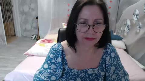 OlgaHottie online show from April 25, 12:02 am