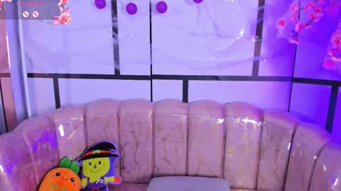 olive  online show from October 31, 5:20 am