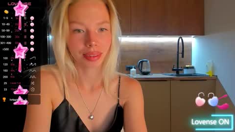 Olivia 3 online show from September 8, 10:20 pm