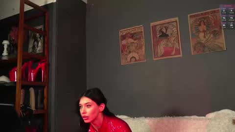 Snapshot of olivia_faye chatting on September 12, 9:22 pm Olivia Faye online show from September 12, 9:22 pm