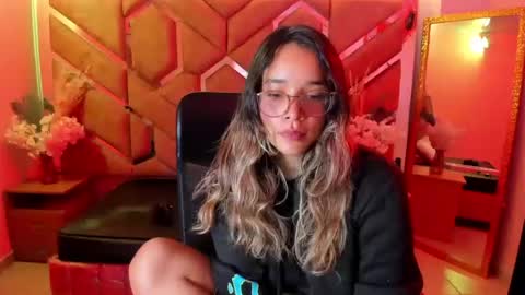  OLIVIA  online show from July 23, 4:20 am