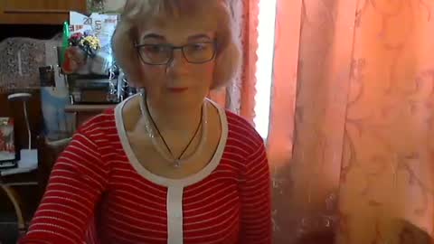 Olivia Mia online show from April 25, 12:19 pm