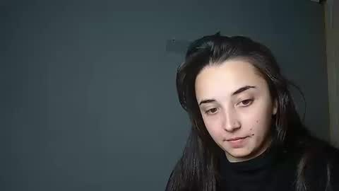 Olivia online show from October 3, 3:06 pm