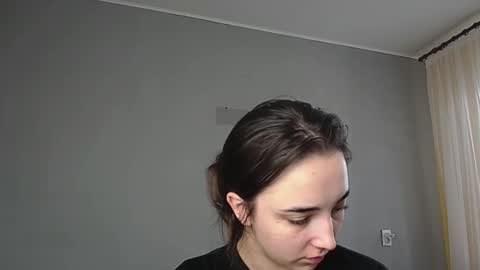 Olivia online show from April 15, 9:32 am