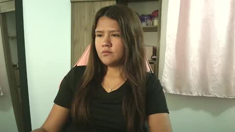Snapshot of olivia_watson_ chatting on October 10, 12:43 pm Olivia online show from October 10, 12:43 pm