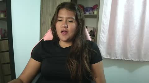 Snapshot of olivia_watson_ chatting on September 14, 2:15 pm Olivia online show from September 14, 2:15 pm