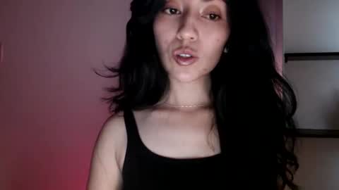 oliviaaa__ online show from October 6, 10:25 pm