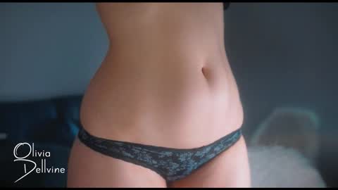 Olivia online show from November 25, 1:52 am