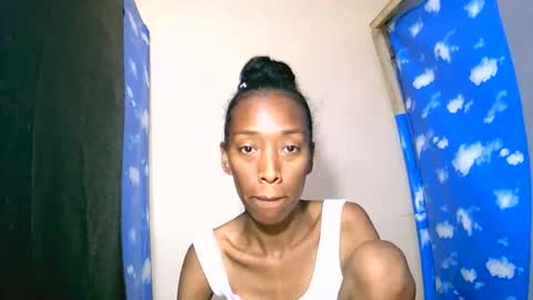 Snapshot of oliviah27 chatting on October 3, 8:58 pm oliviah27 online show from October 3, 8:58 pm