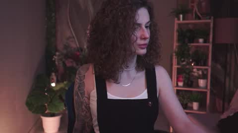 Liv online show from February 22, 11:05 pm