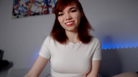 Snapshot of olivka_flower chatting on February 13, 6:48 pm Angelina Lina online show from February 13, 6:48 pm