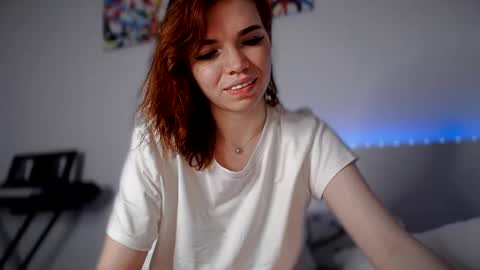 Snapshot of olivka_flower chatting on January 30, 6:54 pm Angelina Lina online show from January 30, 6:54 pm
