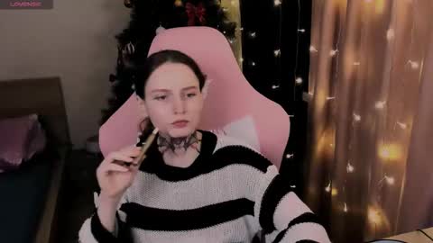 on_yxxx online show from February 1, 6:28 pm