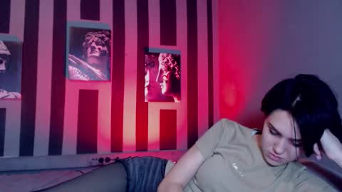 onaloon online show from March 10, 2:48 am