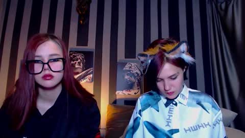 onaloon online show from October 27, 2:07 am