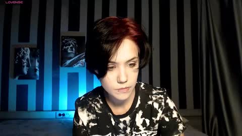 onaloon online show from September 18, 1:48 am