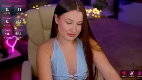Snapshot of onelaya chatting on October 17, 9:29 pm L A Y A online show from October 17, 9:29 pm