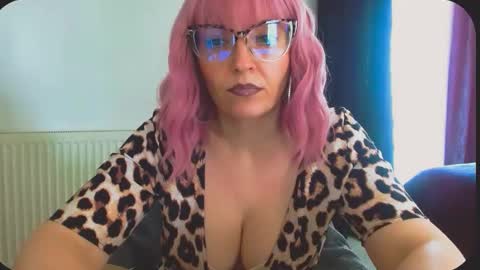 Nicol online show from April 19, 10:37 am