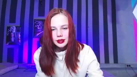 onessandra online show from October 14, 2:25 am