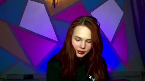 onessandra online show from September 12, 5:41 am