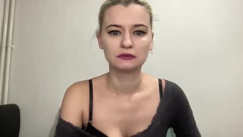 Onika online show from January 19, 2:13 pm