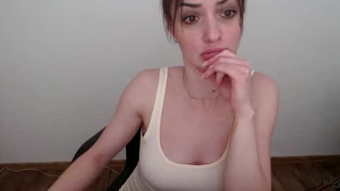 onlyvika online show from April 24, 1:36 pm