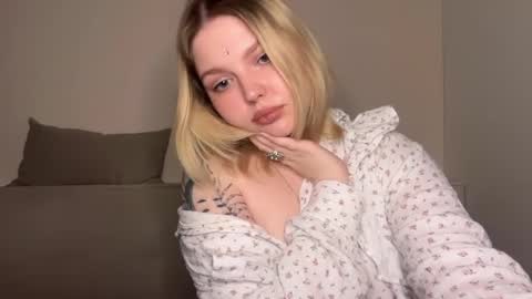 Ophelia online show from March 31, 11:16 pm