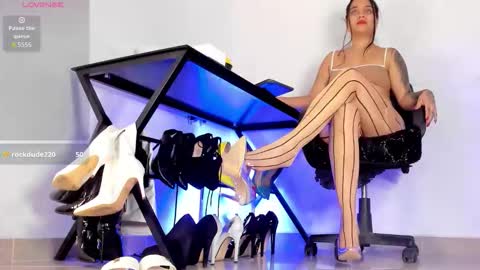 Snapshot of orianaflores chatting on September 24, 9:25 pm You can call me Sussana online show from September 24, 9:25 pm