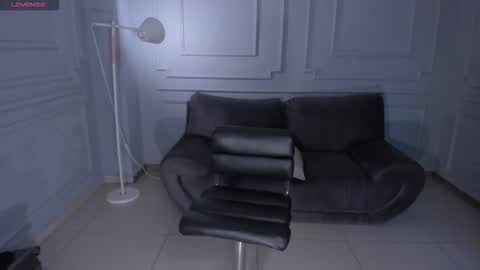 Oriana F online show from March 6, 9:32 pm