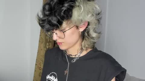 Snapshot of ottoyan_ chatting on January 21, 5:49 am Otto 3 online show from January 21, 5:49 am