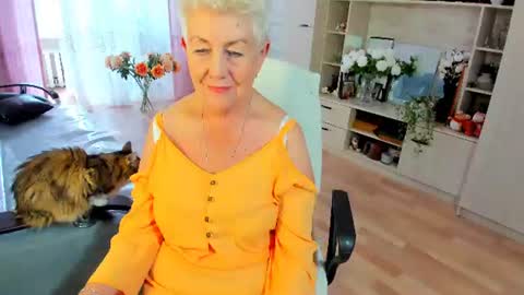 Alla online show from June 25, 11:23 am