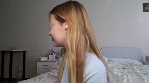 Emma online show from May 5, 8:39 am