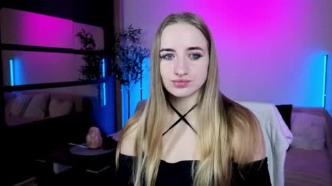Oxy Foxie online show from June 11, 2:00 am