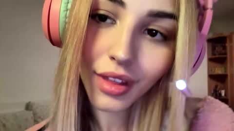 Eva online show from February 11, 6:53 pm