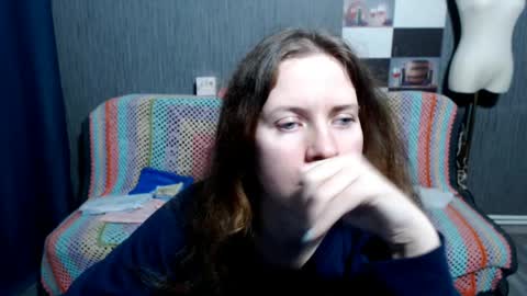 Ella online show from March 30, 1:22 pm