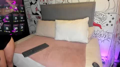 PaIIgePeach online show from April 28, 1:59 pm