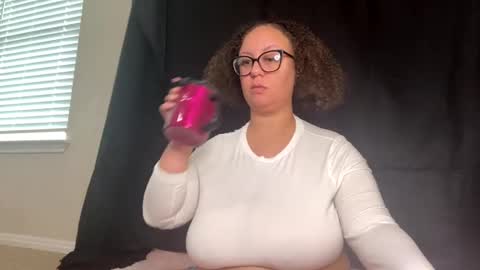 Snapshot of paisleehaze chatting on January 8, 4:54 pm Paislee Haze online show from January 8, 4:54 pm