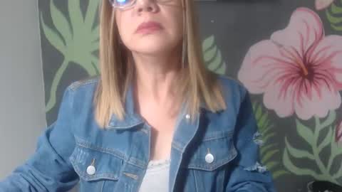 paloma online show from April 21, 12:03 am